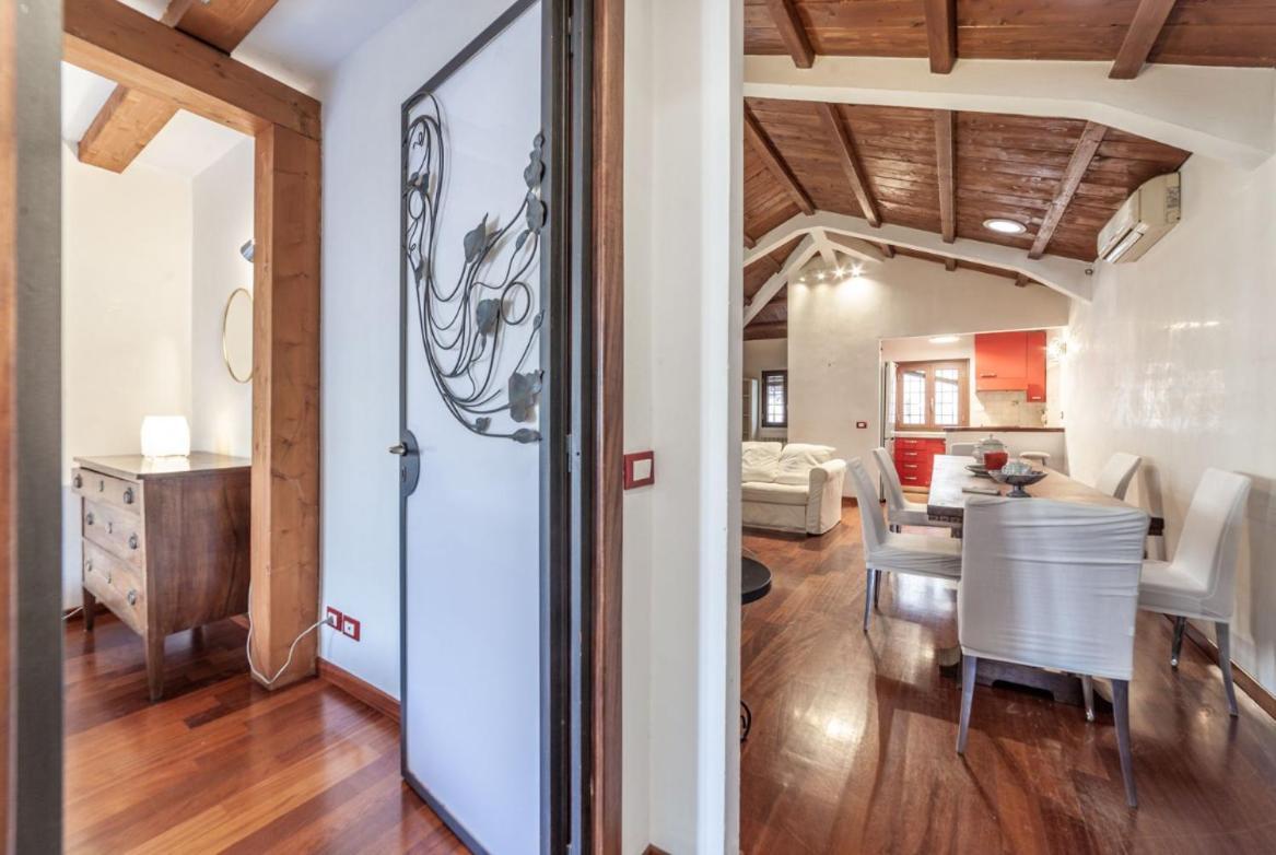 Chalet Domus Colosseum, Detached House Just Few Steps From The Colosseum