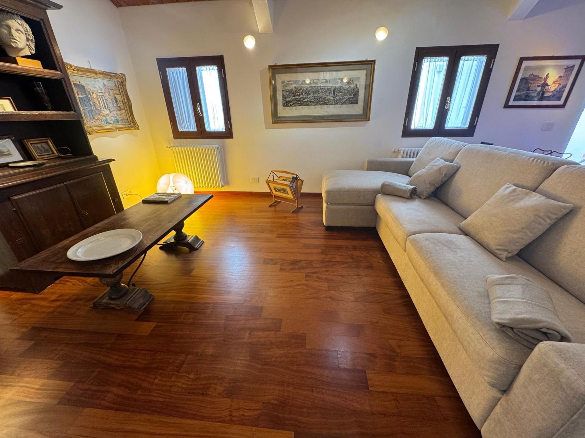 Domus Colosseum, Detached House Just Few Steps From The Colosseum Chalet *