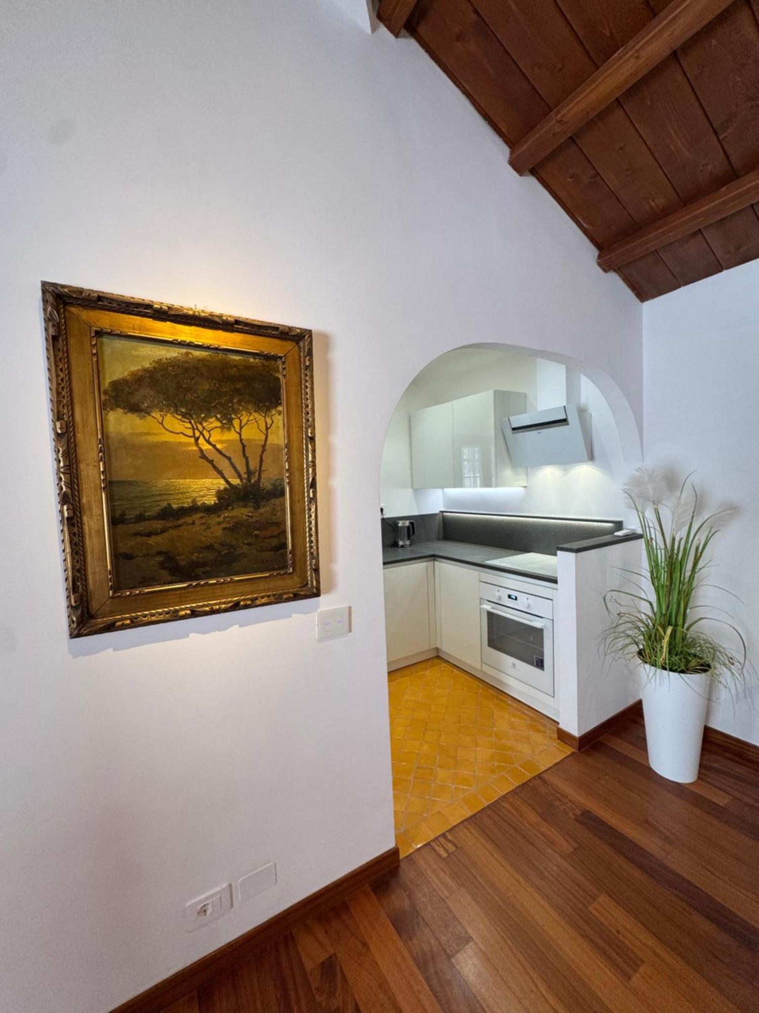 Domus Colosseum, Detached House Just Few Steps From The Colosseum *