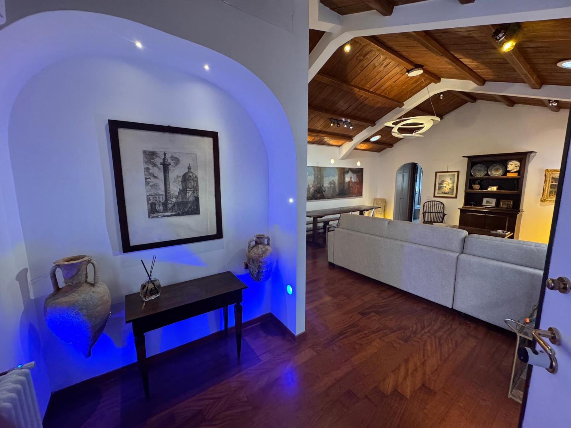 Domus Colosseum, Detached House Just Few Steps From The Colosseum Chalet *
