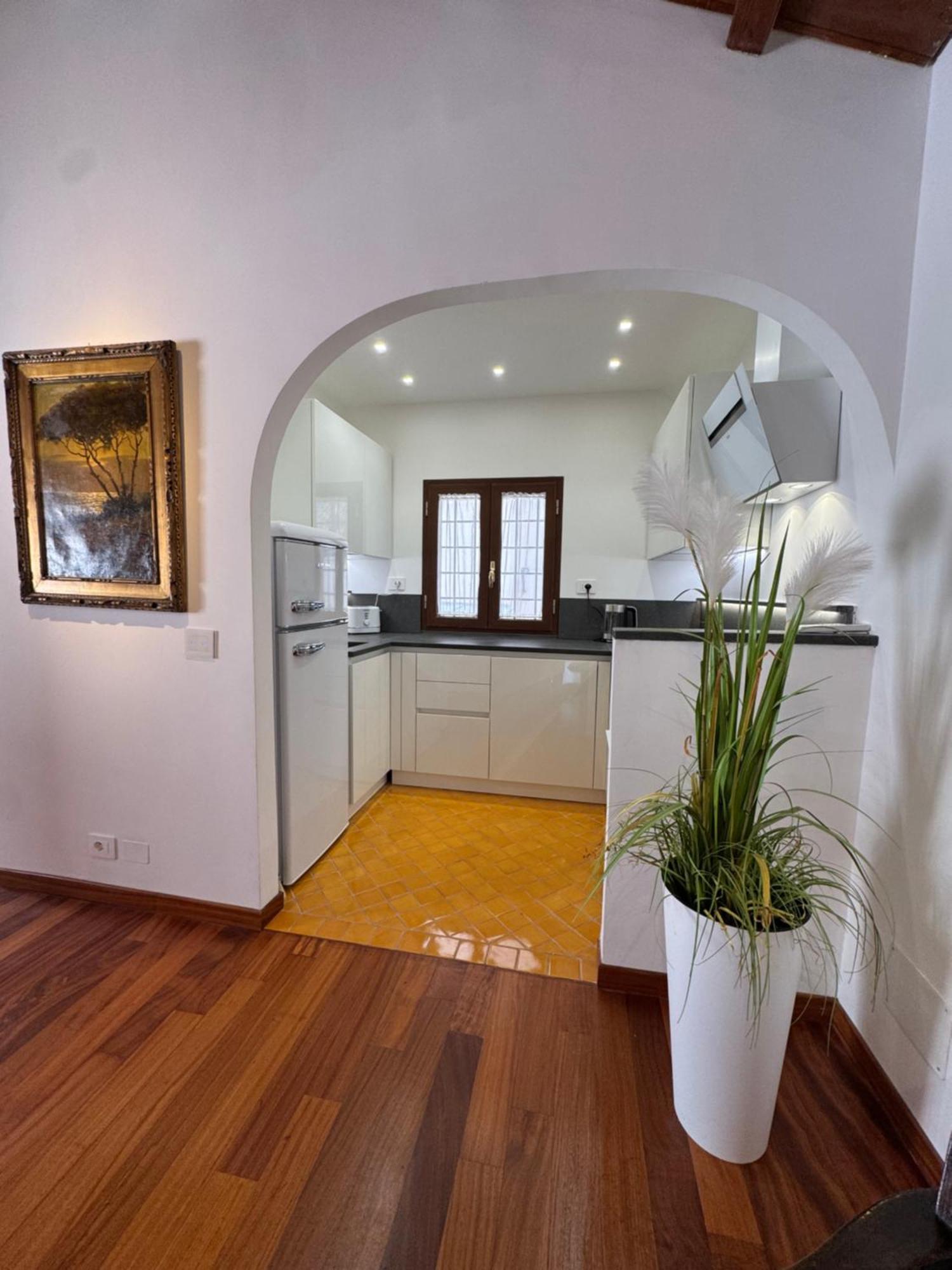 Domus Colosseum, Detached House Just Few Steps From The Colosseum Chalet *
